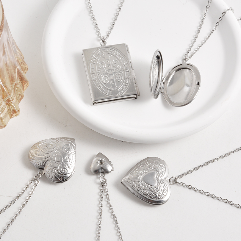 60cm Stainless Steel Carved De - Heart Locket Necklace Photo 评论和价格